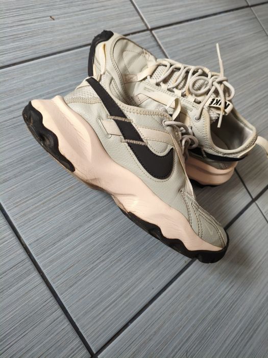 Adidași Nike dama Nr 38.5