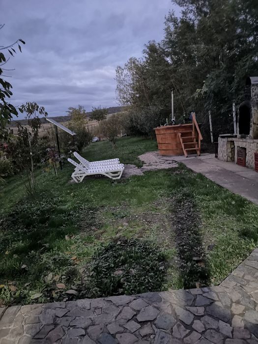Închiriez cabană cu ciubăr (indisponibil de Revelion)