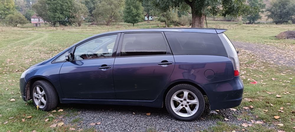 Vând Mitsubishi grandis