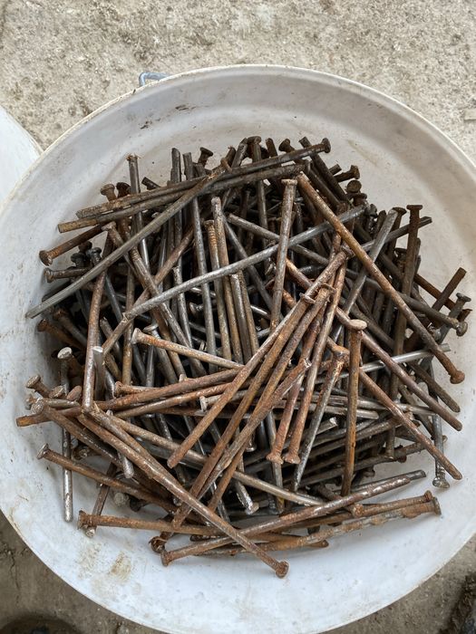 Продам гвозди бушные