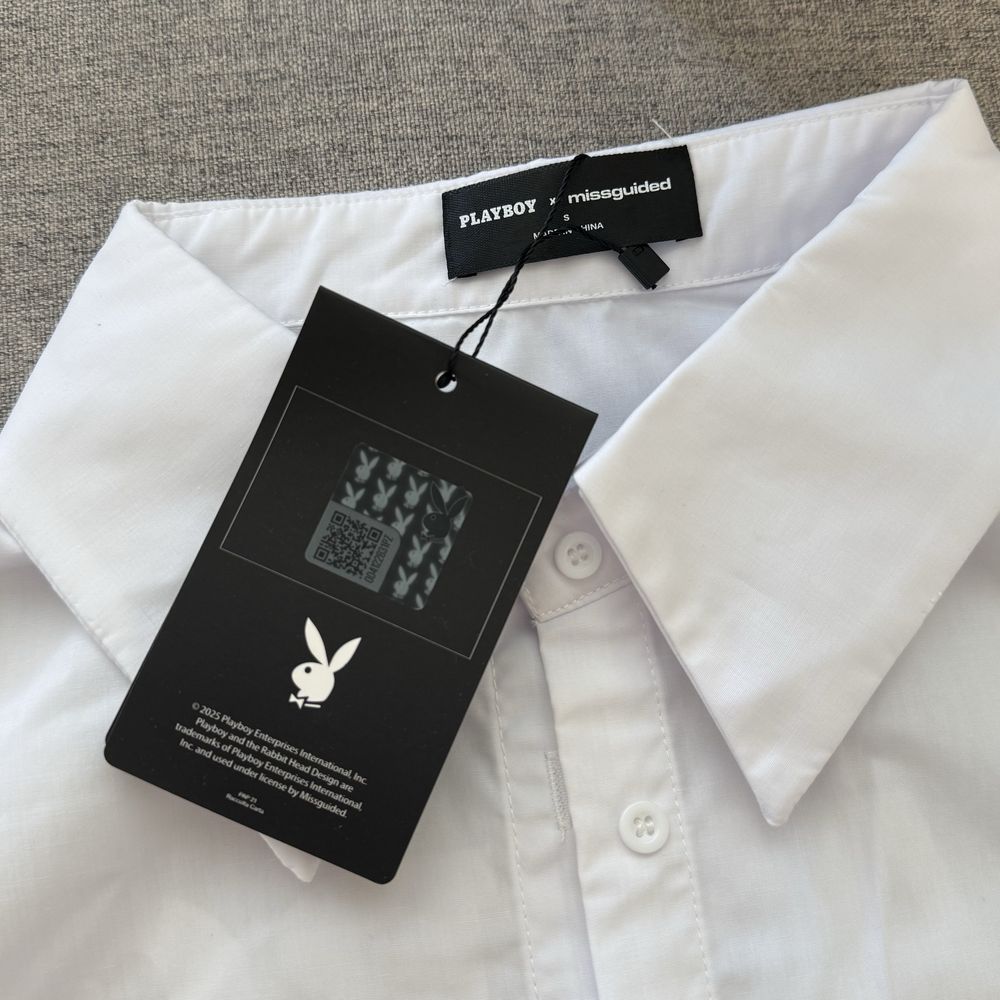 Комплект риза и къси панталонки Missguided x Playboy