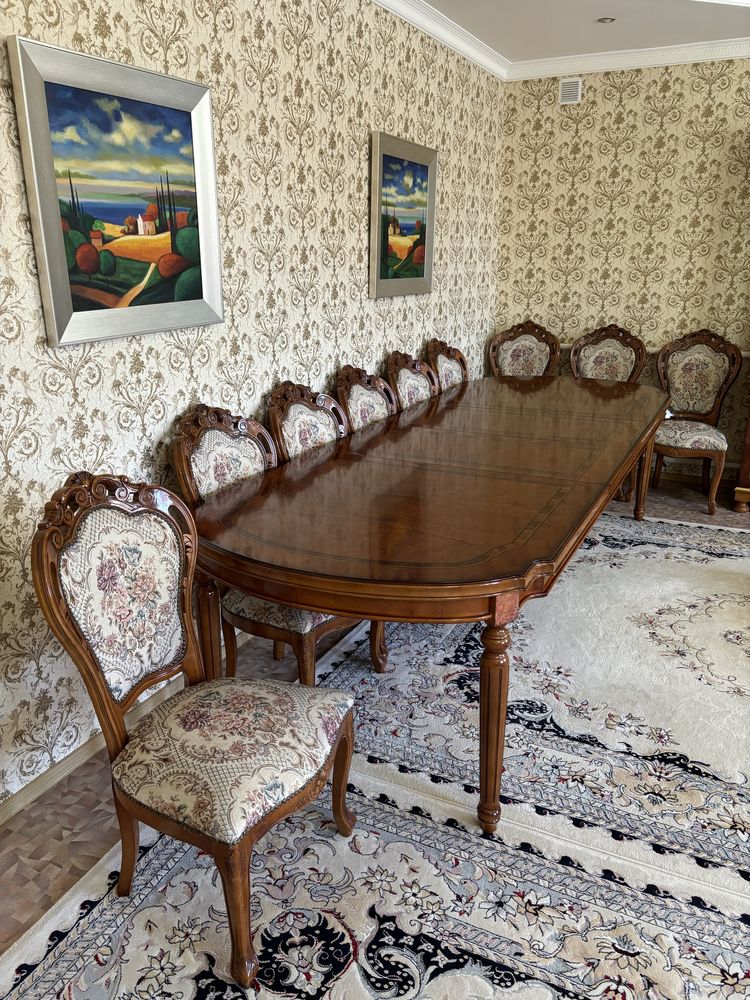 Королевский Стол + 16 стульев в гостиную