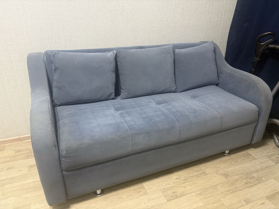 Диван угловой размер 1,97*1,40 и софа размер с подлокотниками 1,75