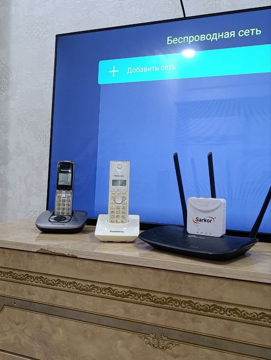 Router va telefon sotiladi