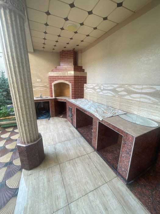 Дом рабочий городок 4 соток,цена 300000 у.е