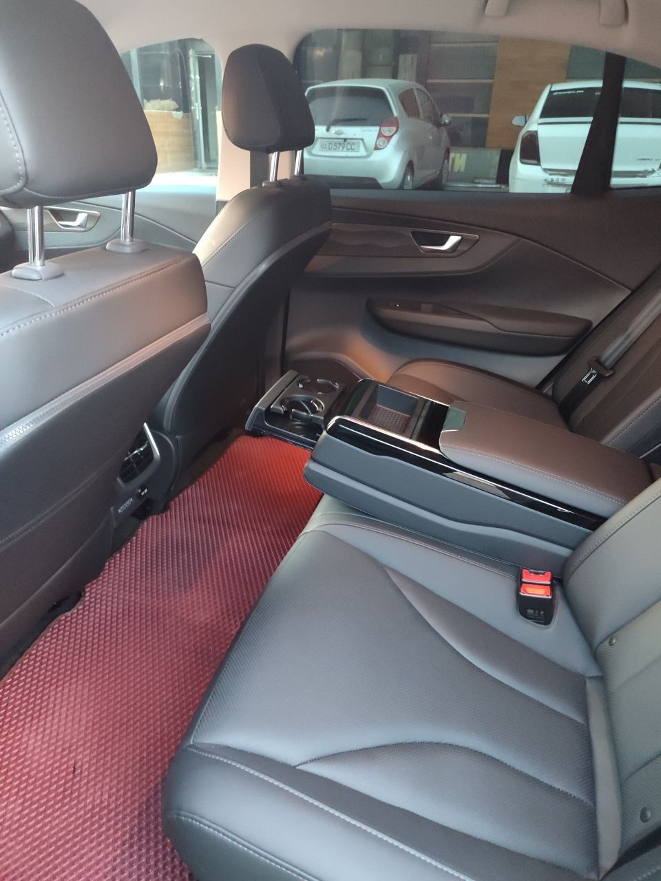 Hongqi eqm 5 2024