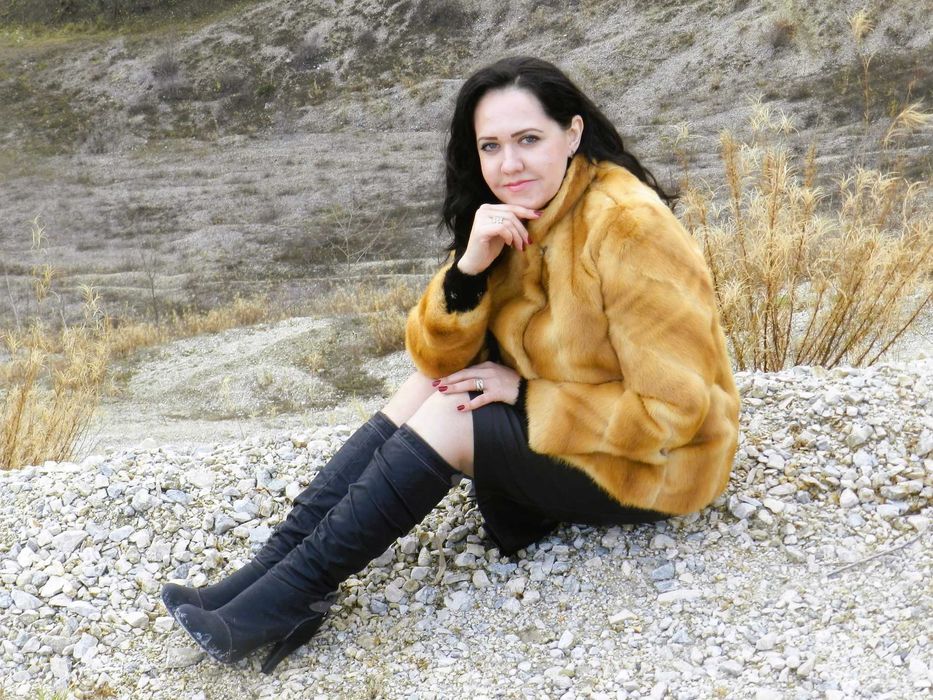 STIL ATEMPORAL!Confortabila haina din  blana de vulpe golden.