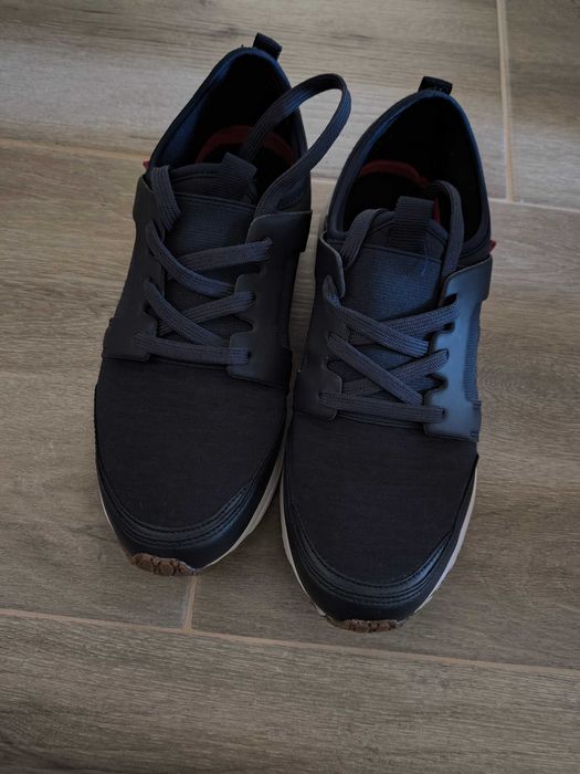 Papuci Levi's 42 marimea