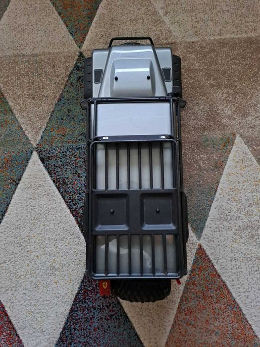 RC модел Traxxas trx 4 Defender 1/10