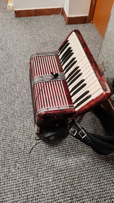 Vind acordeon hohner Verdi 2--80 basi