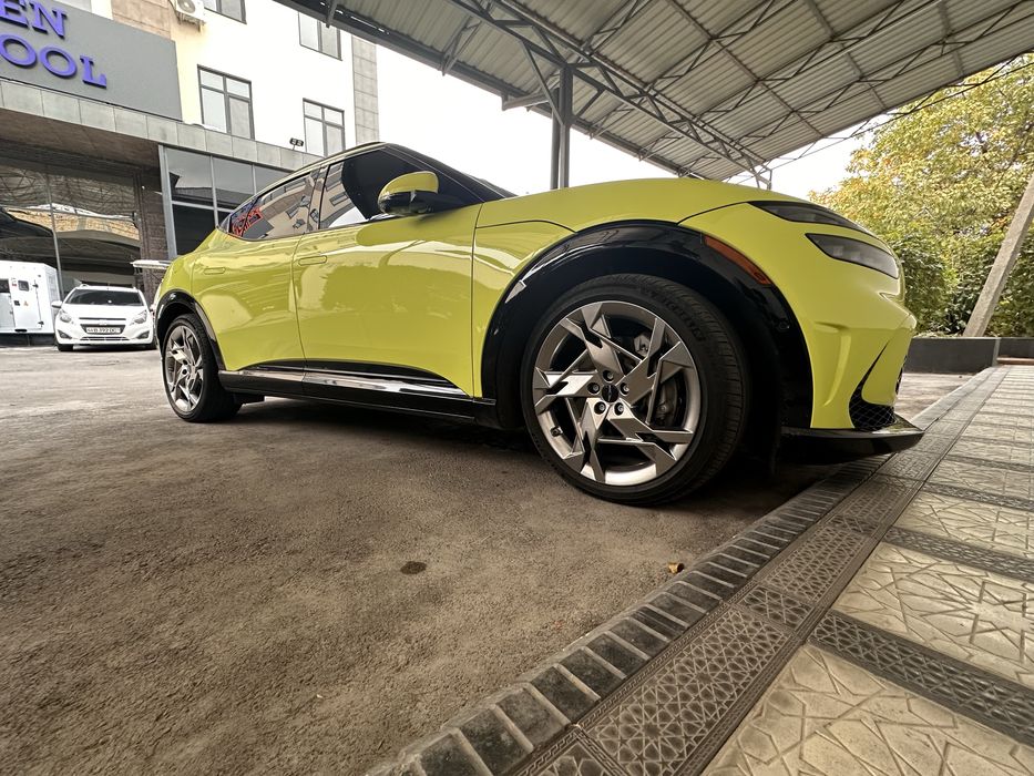 Genesis GV60 Performance 2023