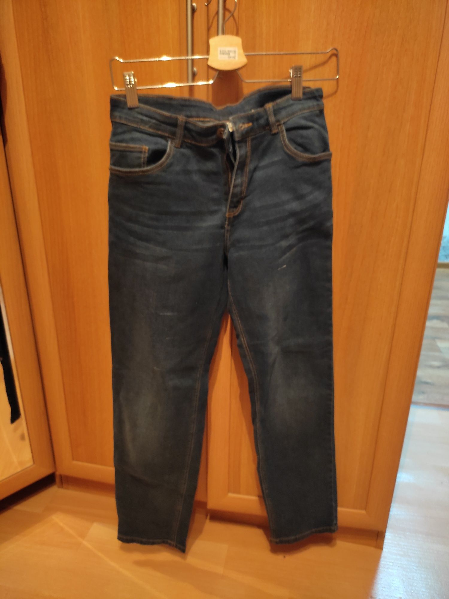 Продам три пары джинсы на мальчика 11_12 лет ПО 1500 тг