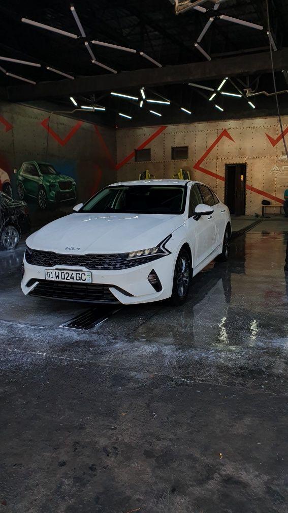 Kia K5 prestige light