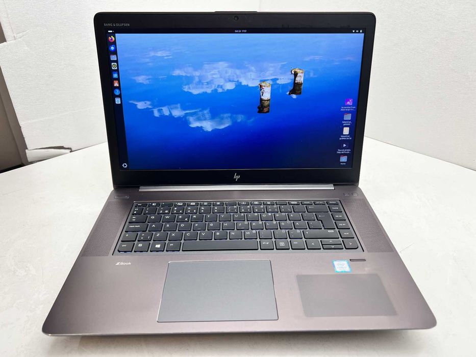 Реновиран лаптоп HP ZBook Studio G4 i7-7820HQ 32GB 510GB M1200 4GB