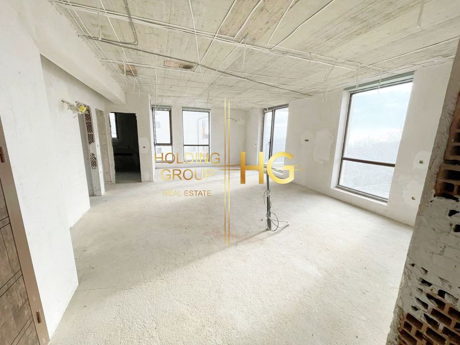 Продава се Четиристаен апартамент в Варна, Бриз - 139 кв.м за 1439 €/кв.м - Снимка #1