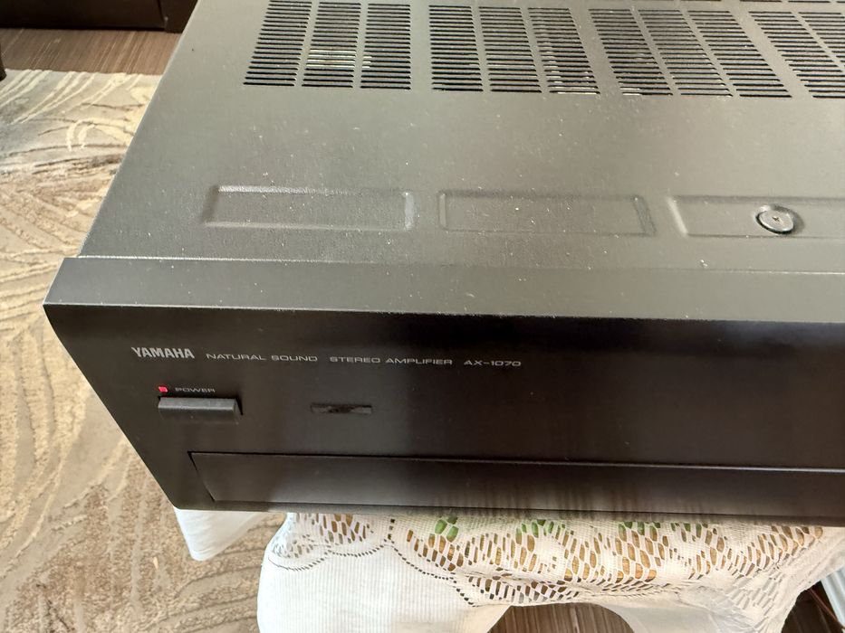 Yamaha AX-1070 Топ