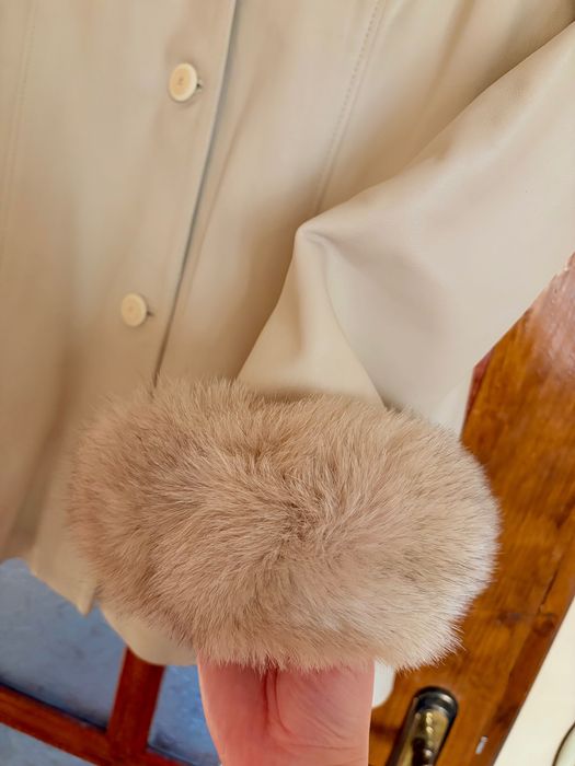 Palton de piele cu blana