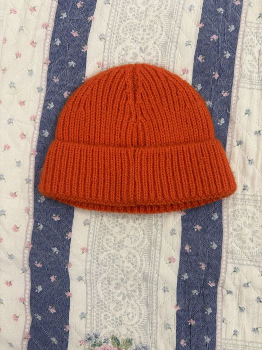 Продам шапку в отличном состоянии