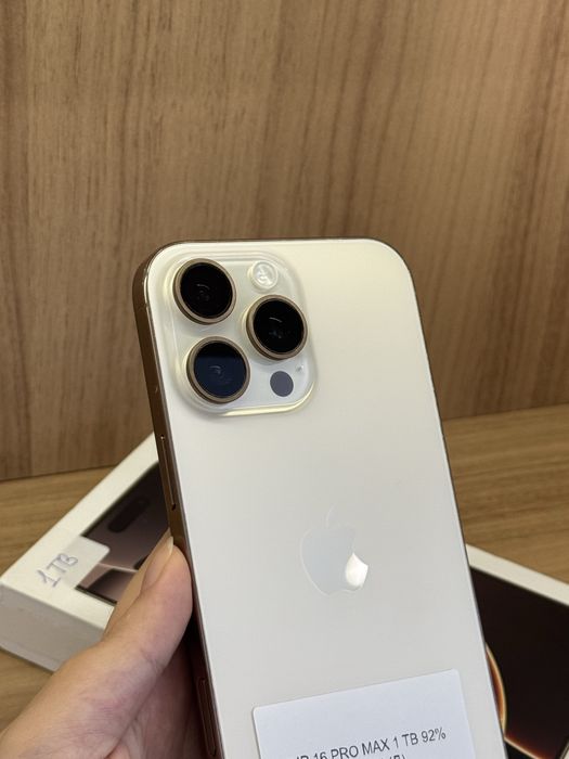 IPhone 16 pro max 1 Tb
