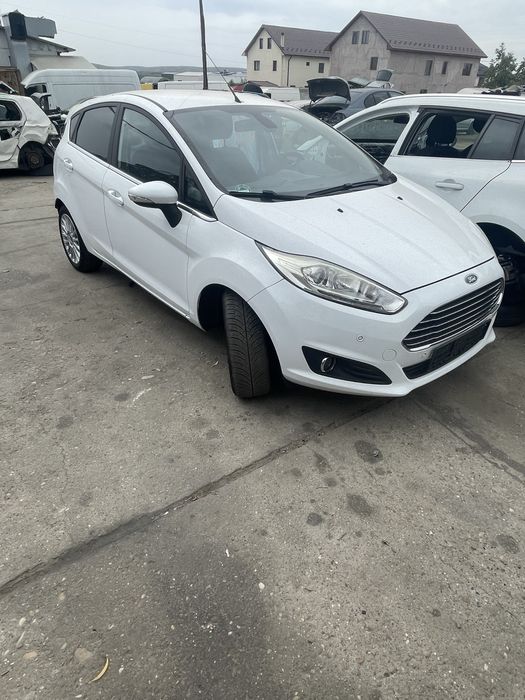 Dezmembrez Ford fiesta 2014 1.0 benzina
