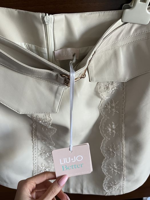 Нова с етикет пола Liu Jo