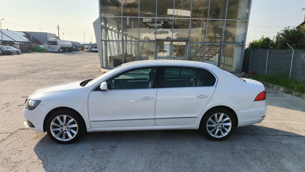 Skoda Superb DSG/2014/2.0diesel//xenon/led