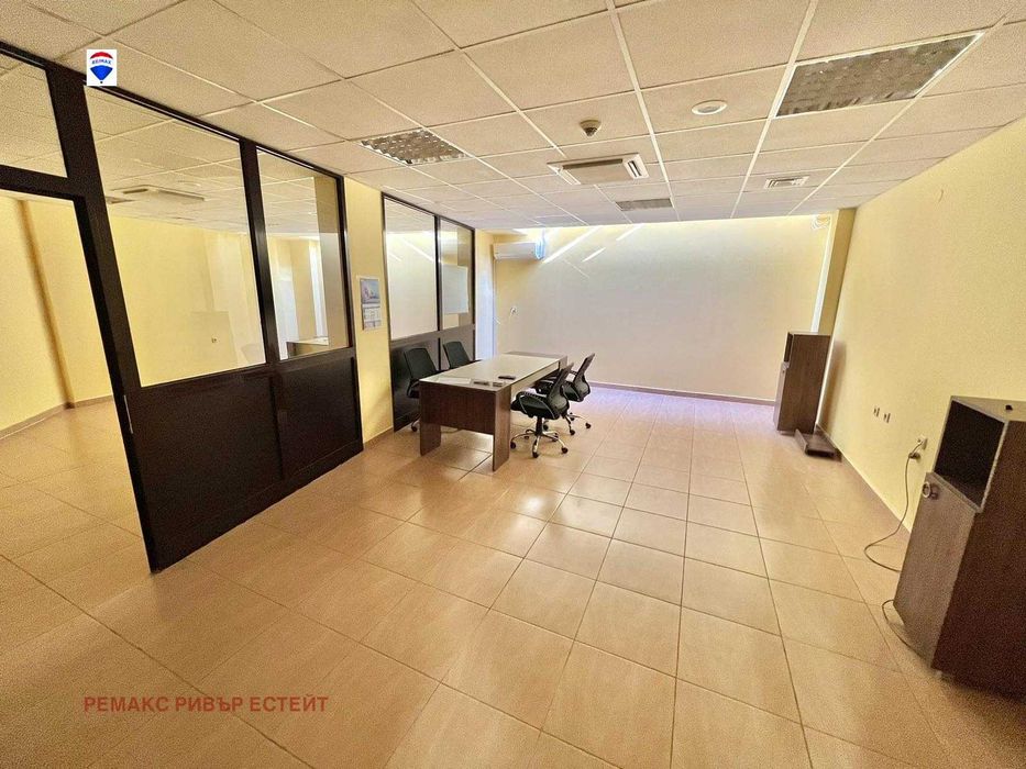 Продава се Офис в Русе, Център - 66 кв.м за 682 €/кв.м - Снимка #1