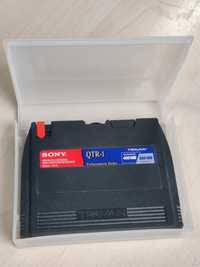 De colecție ! Memorie Sony QTR-1 , 800 MB , pe banda magnetica
