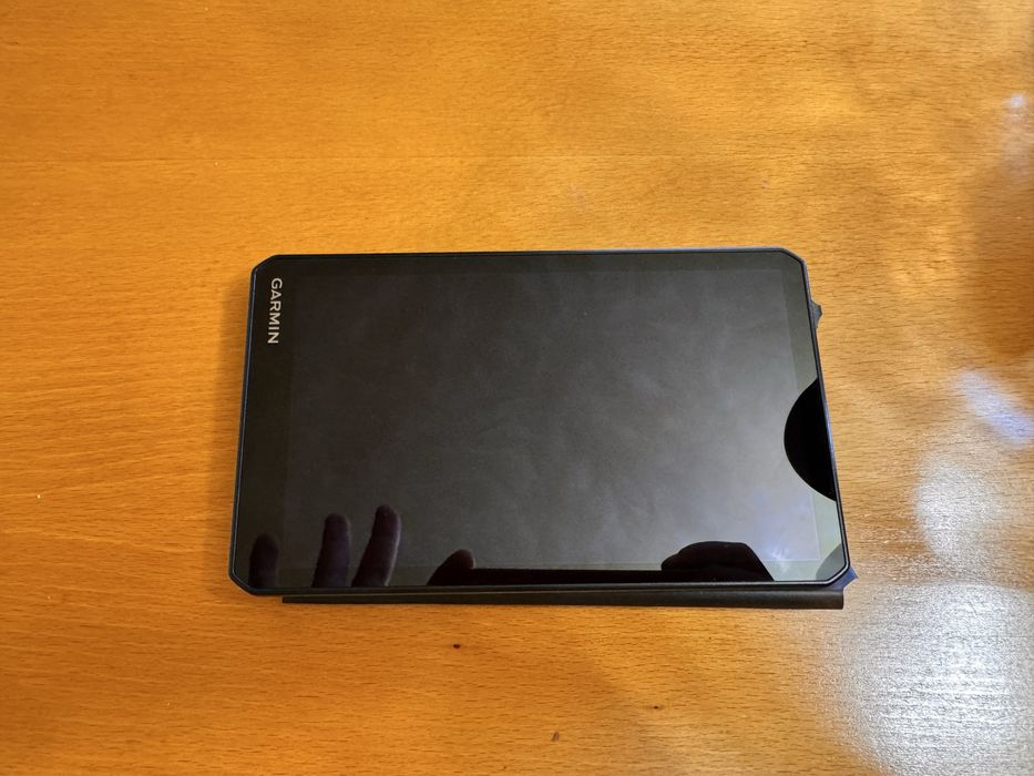 GPS навигация Garmin Dēzl LGV720