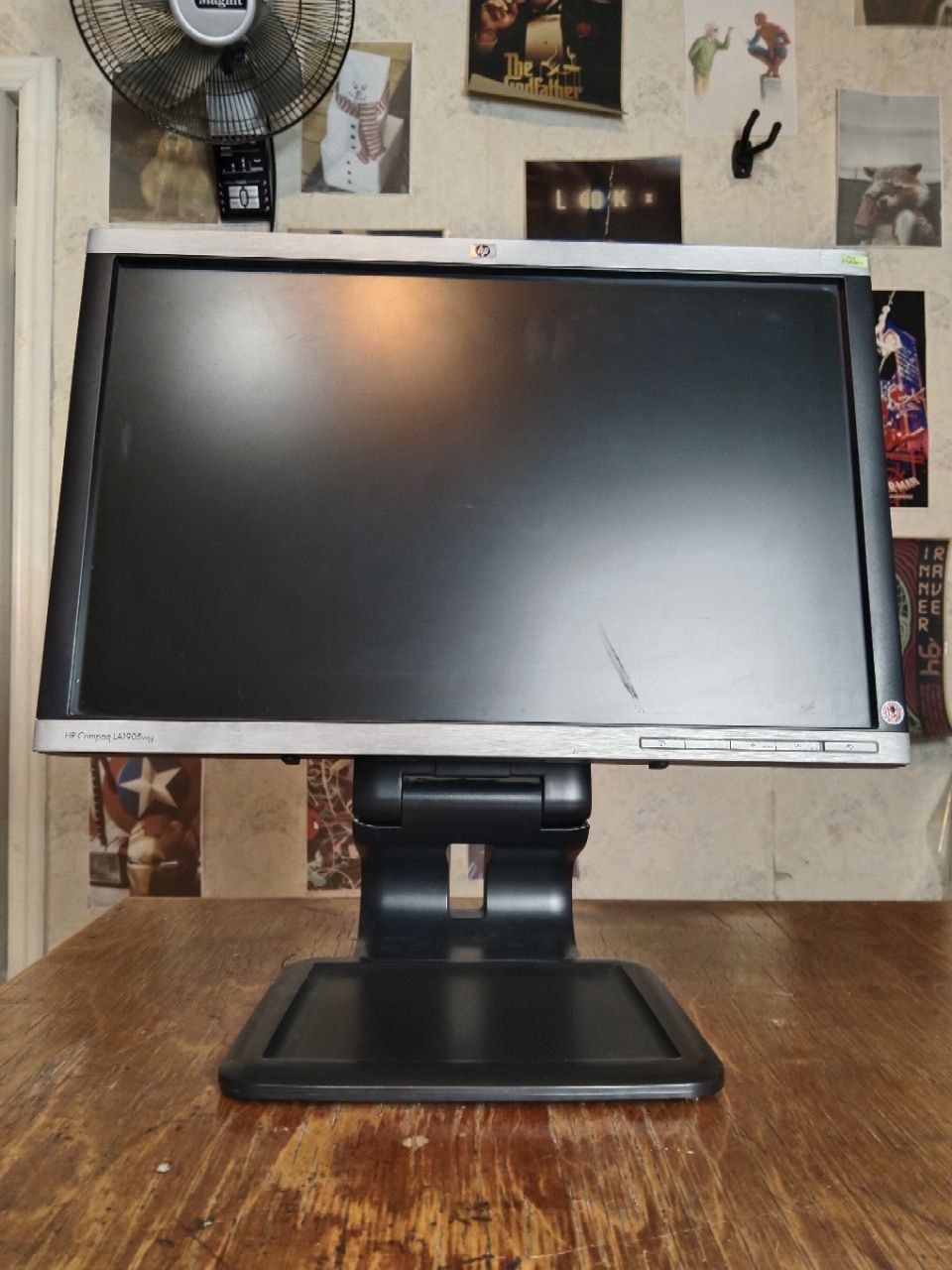Монитор HP 1440x900