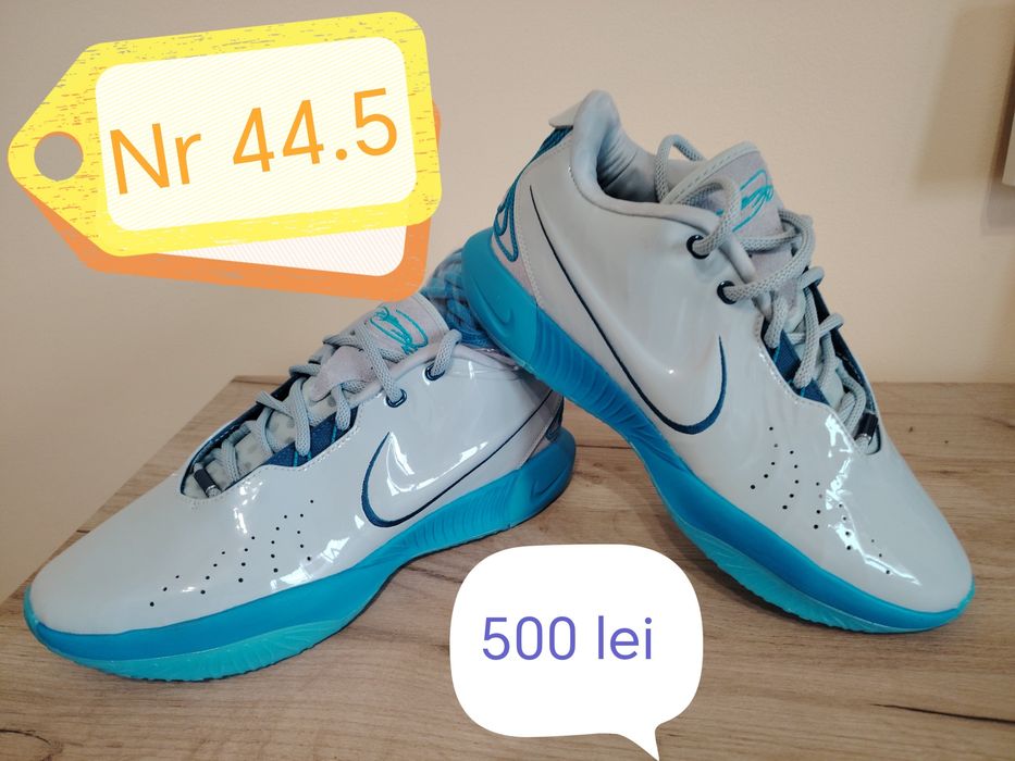 Ghete baschet LeBron XXI Nr 44.5