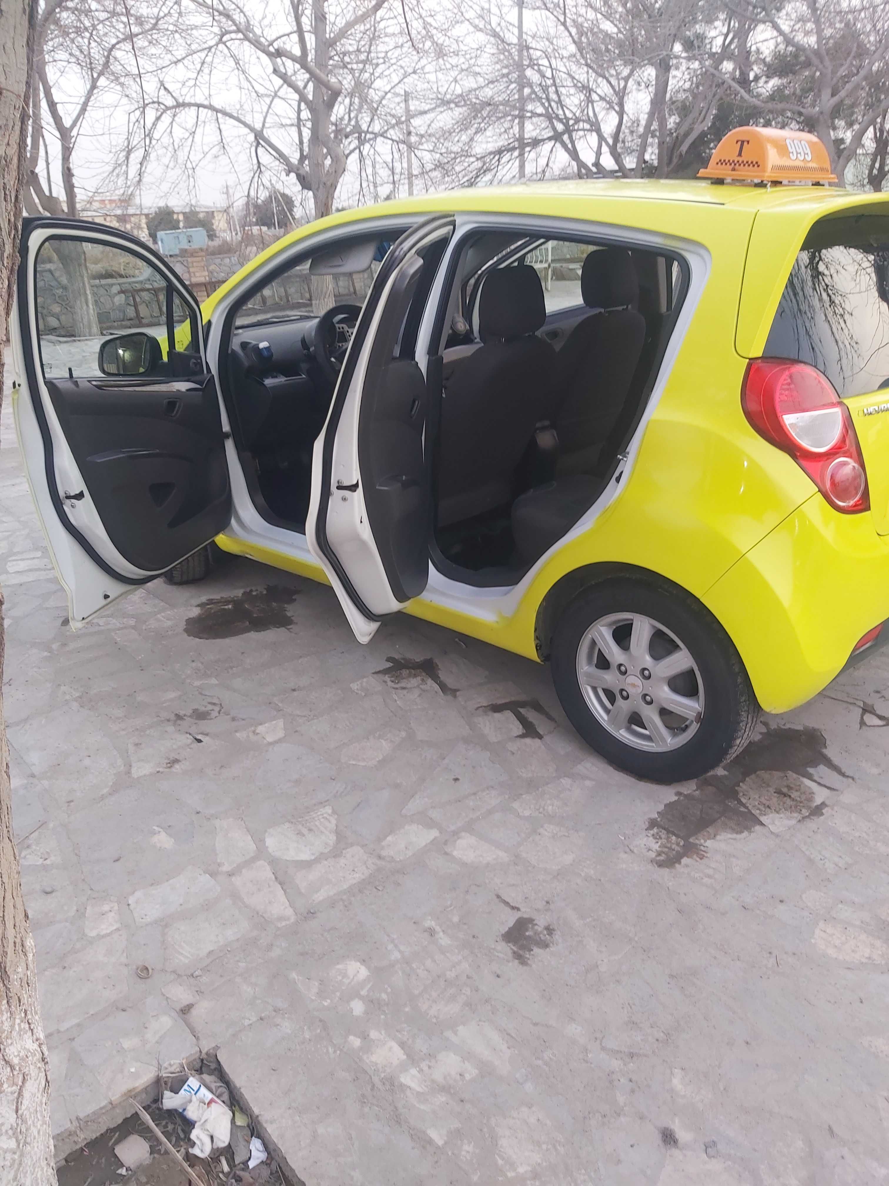 Шевроле Спарк, 2 позиция, 2015 год