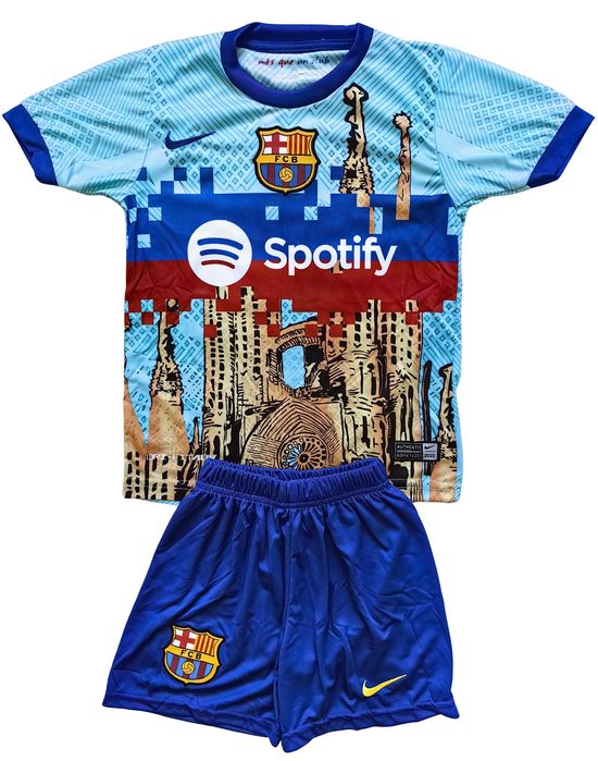 Детски футболен екип Барселона Левандовски тениска Barcelona комплект
