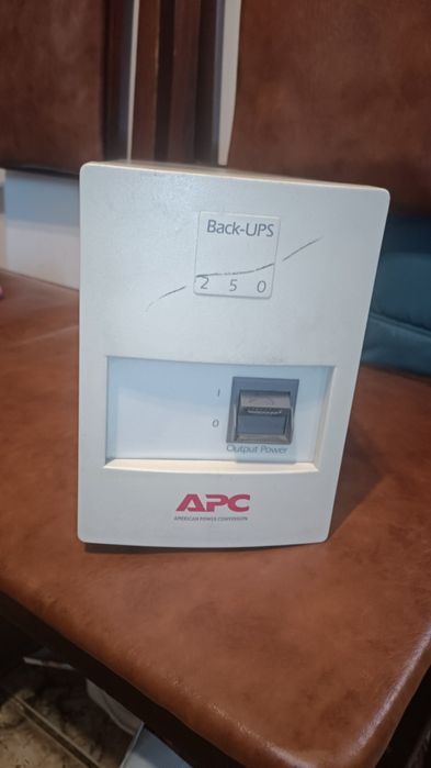 UPC APC 400VA  sh