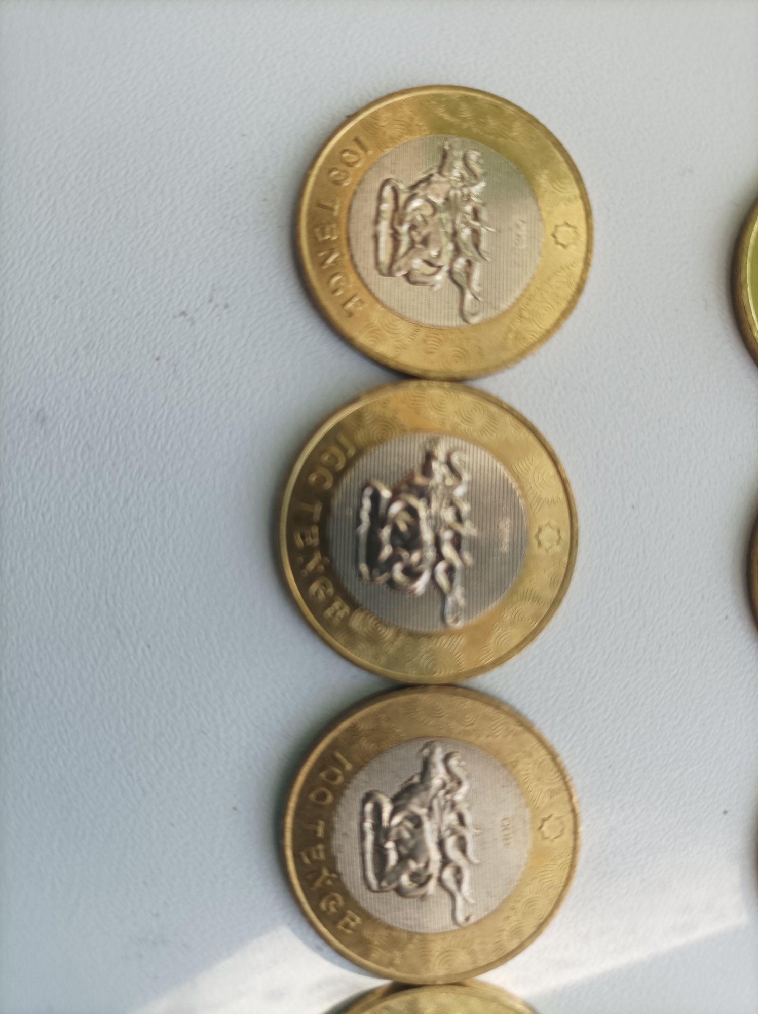 Монеты 100 тенге