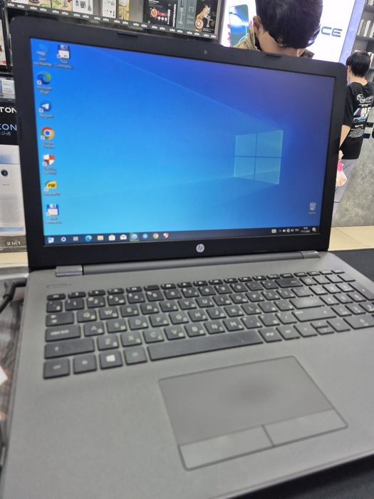 HP Core i3 7020U DDR4 8GB SSD 256Gb