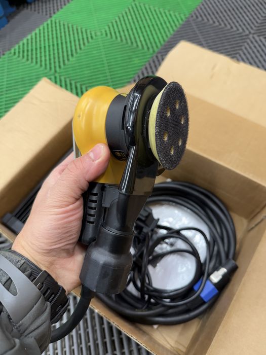 Vând mașină de șlefuit Mirka CEROS 325CV