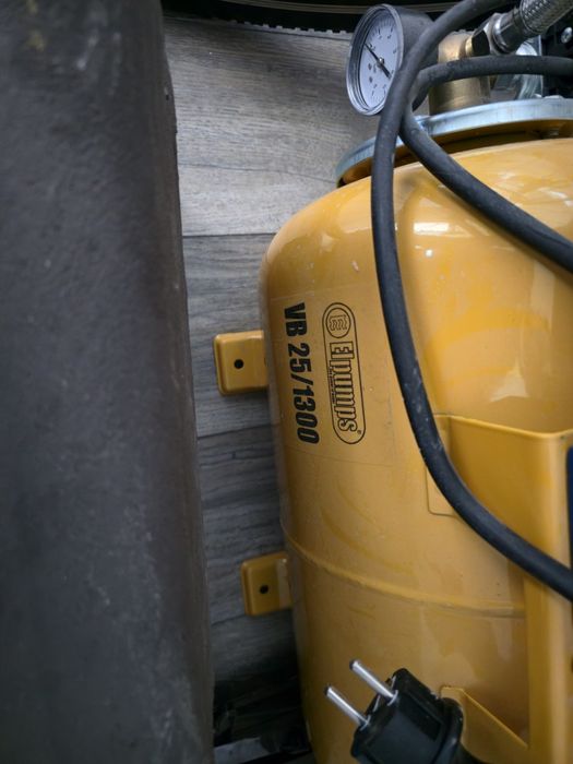 Vând hidrofor Elpumps VB 25/1300