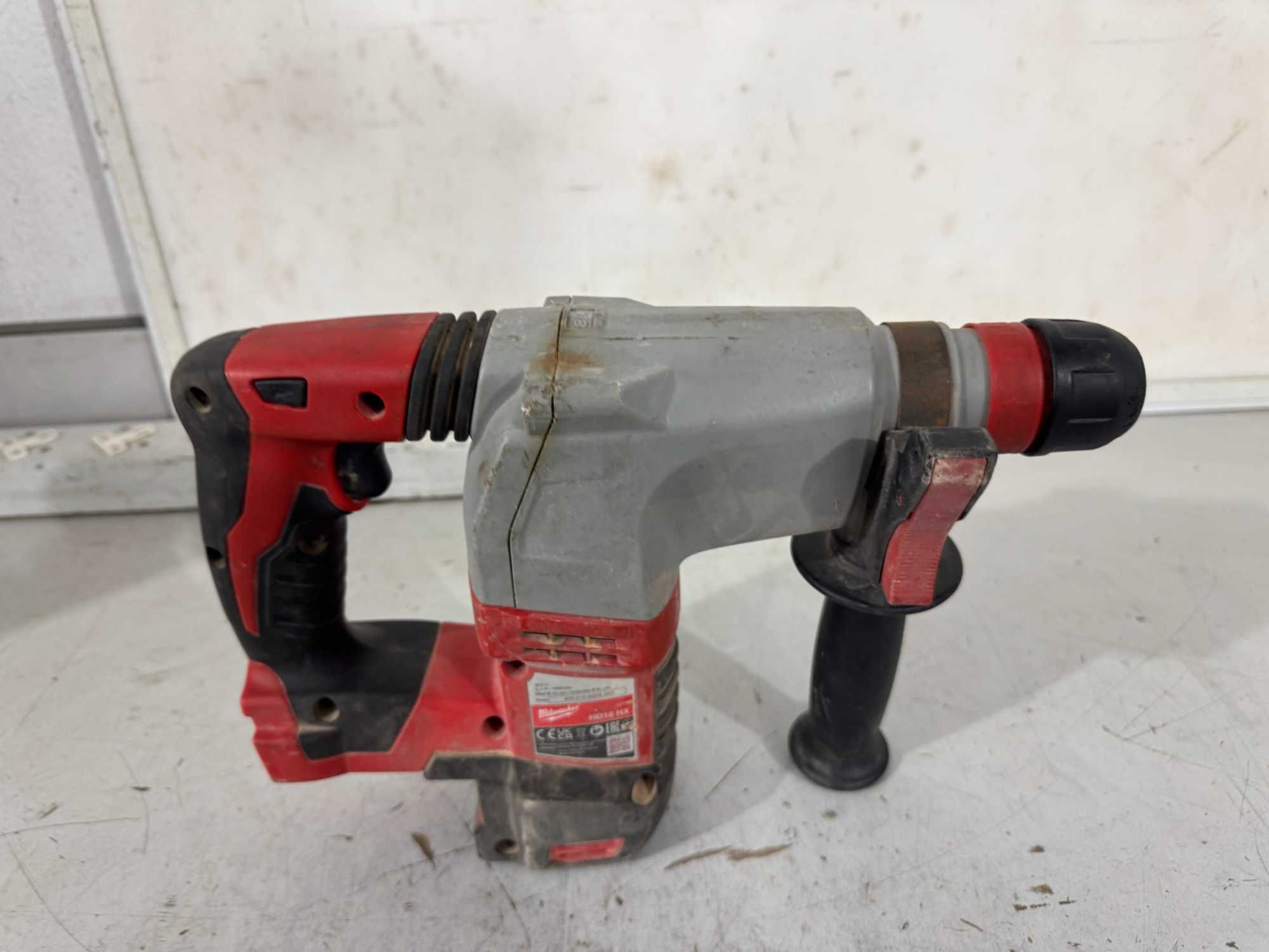 Перфоратор -  MILWAUKEE HD18HX (solo)