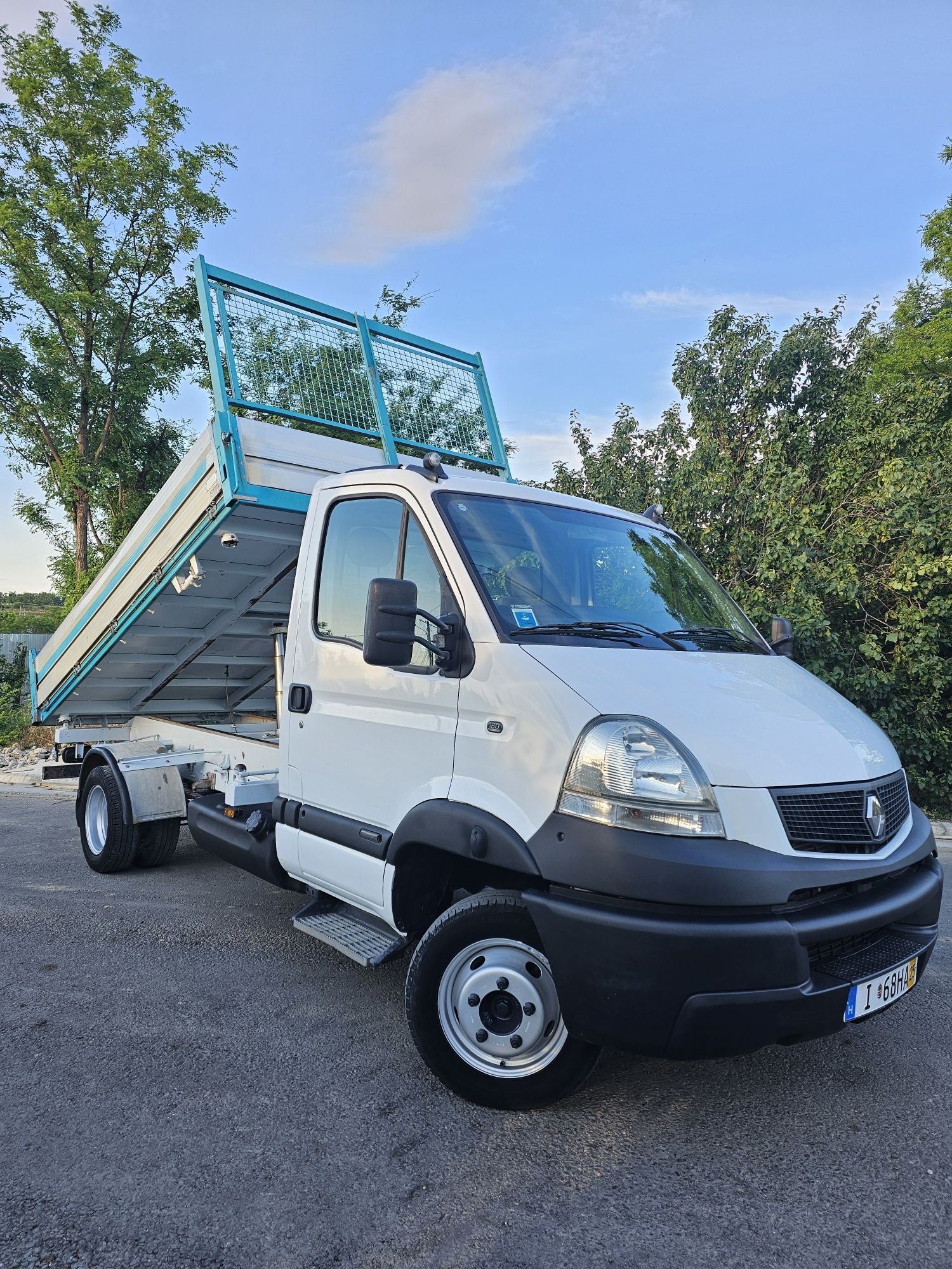 Renault Mascott 160 basculabil pe cutie!