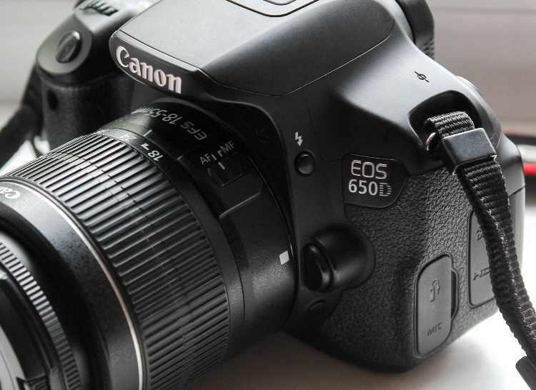 Фотоаппарат Canon 650D