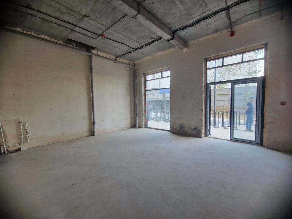 Жк "OzMahal" нежилое помещение 46кв.м вторая линия коробка срочно