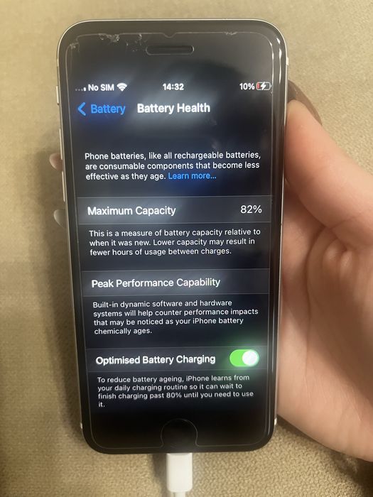 IPhone SE 2020 отлично състояние