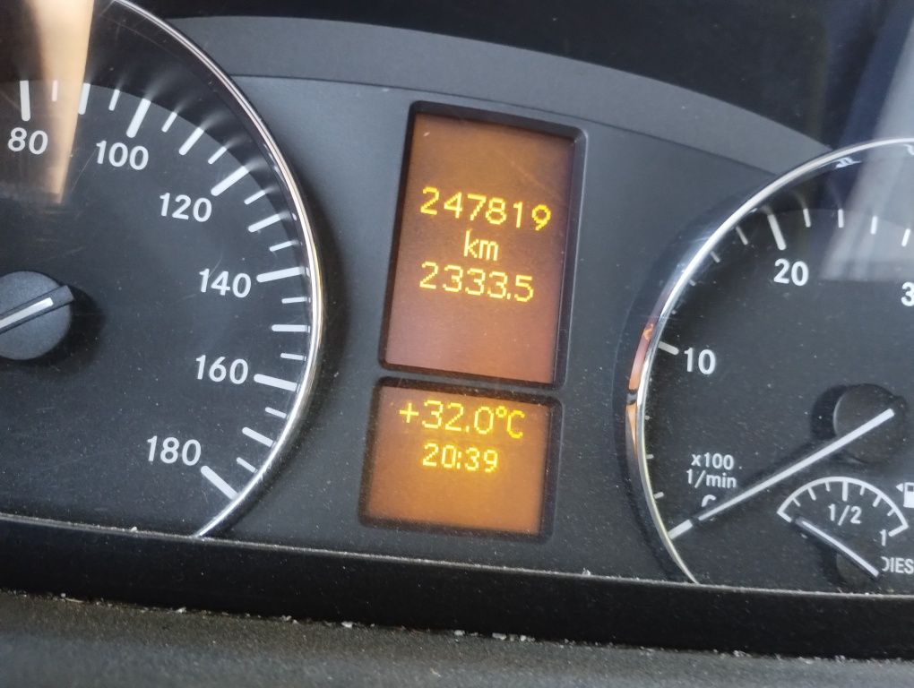 Mercedes 316 an2012