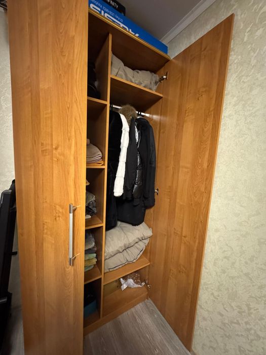 Продам шкаф под одежду