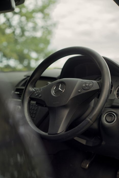 Volan Mercedes C W204 cu padele airbag volan plafon scaun fata usa far