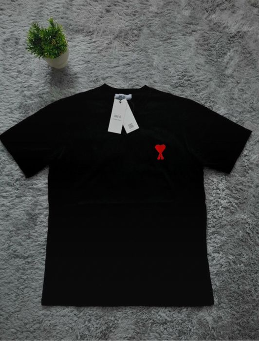 Tricou Amiri • Size S • 180 lei
