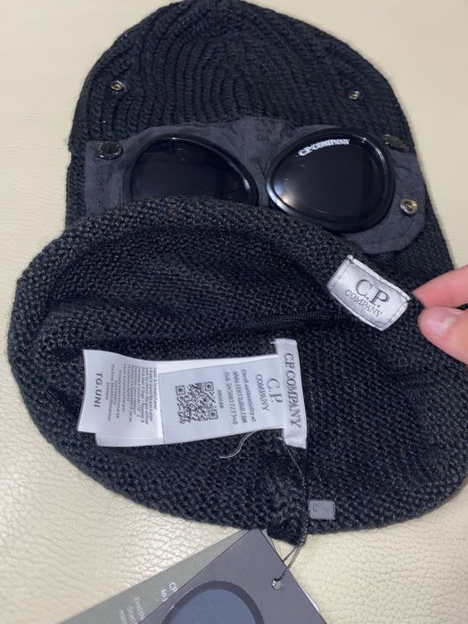 C.P company маска