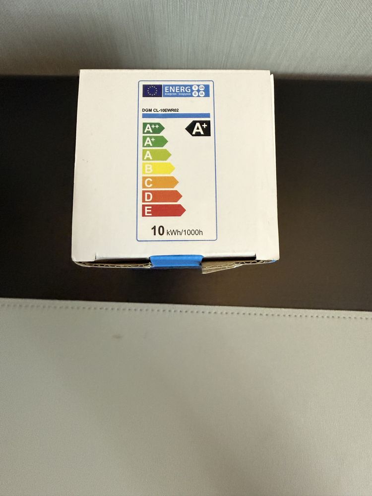 Продам умную rgb лампочку