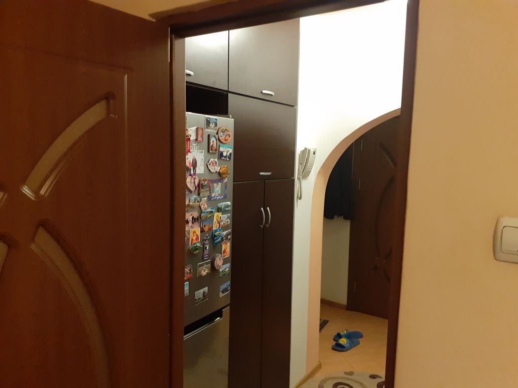 Vand apartament 2 camere